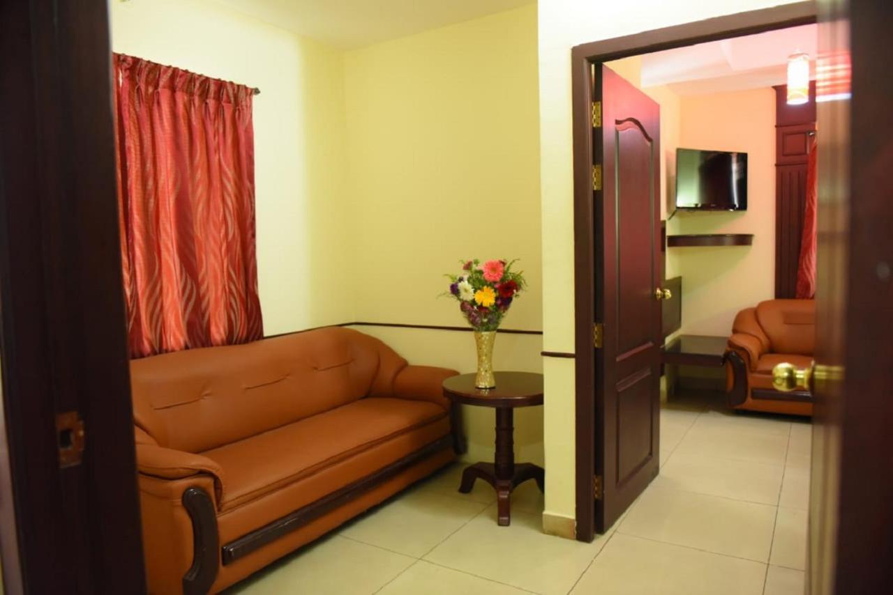 Chendhoor Residency Hotel Tiruchirappalli Exterior foto